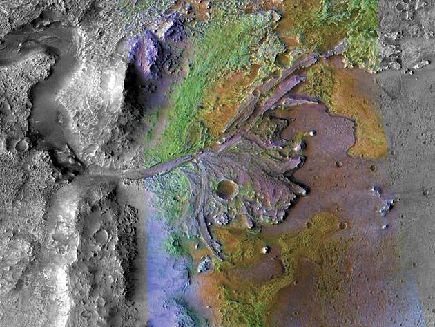 18. 2. 2021 - st dna krteru Jezero na Marsu - msto, do kterho pistv mise Mars 2020, je poznamenno innost vody. Nepravmi barvami jsou vyznaeny oblasti, v nich byly detekovny minerly chemicky zmnn psobenm vody.