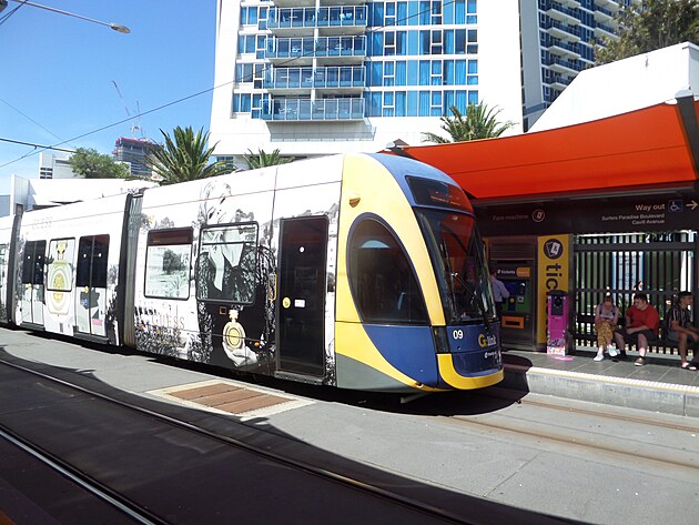 Zlat� pob�e��. Tramvaj