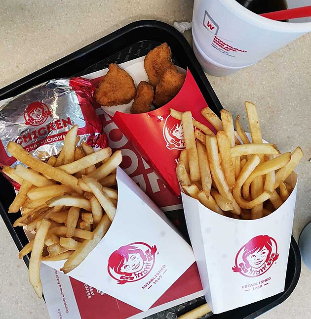 Wendys se stalo jedn�m z na�ich nejobl�ben�j��ch fastfood�. Skv�l� hranolky, v�born� burgery a ku�ec� kousky ze skute�n�ho masa.