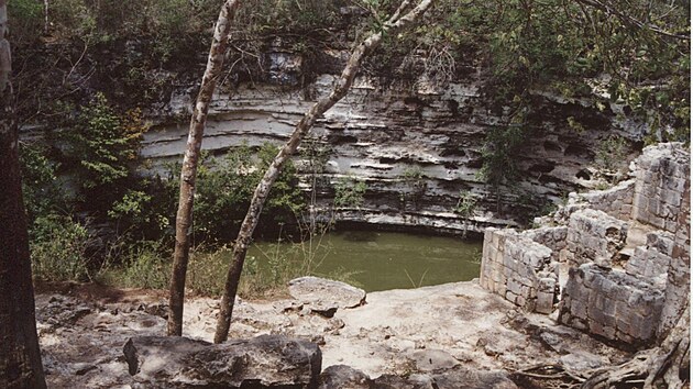 Cenote, posvtn studna