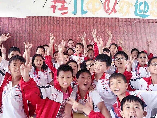 M� studenti na intern�tn� �kole v m�ste�ku Taizhou, provincie Zhejiang