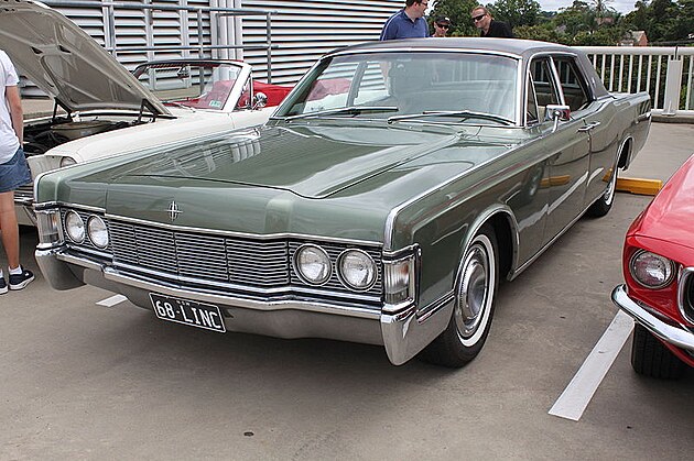 Lincoln Continental