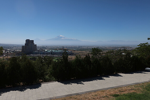 Vhled na Ararat od pamtnku genocidy