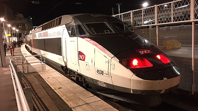 Supermodern vysokorychlostn souprava TGV IRIS 320, kter slou k diagnostikovn vysokorychlostnch trat.