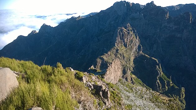 Vhled z vrcholu Pico Ruivo