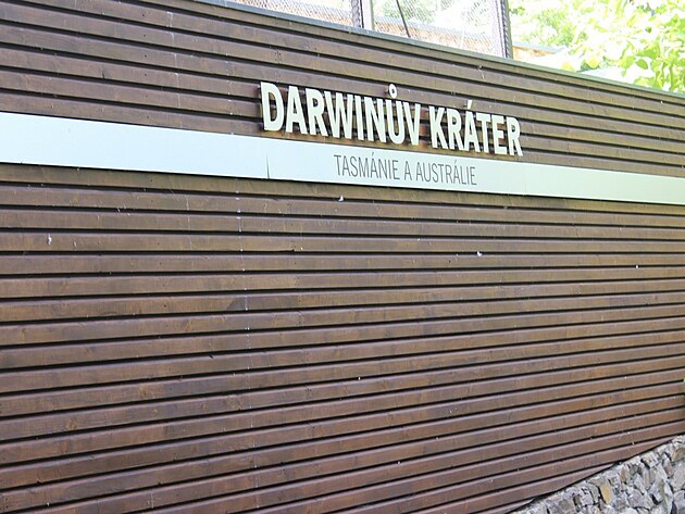 Darwinův kráter ukrývající ďáblíky i vombaty.