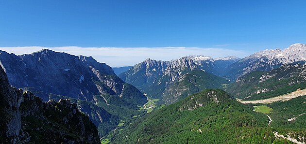 Pohled z okol hory Mangart, Slovinsko