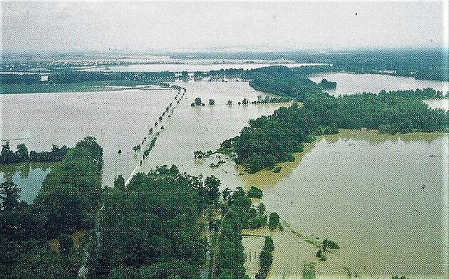 Pohled na povodovou lagunu Bevy v Perov