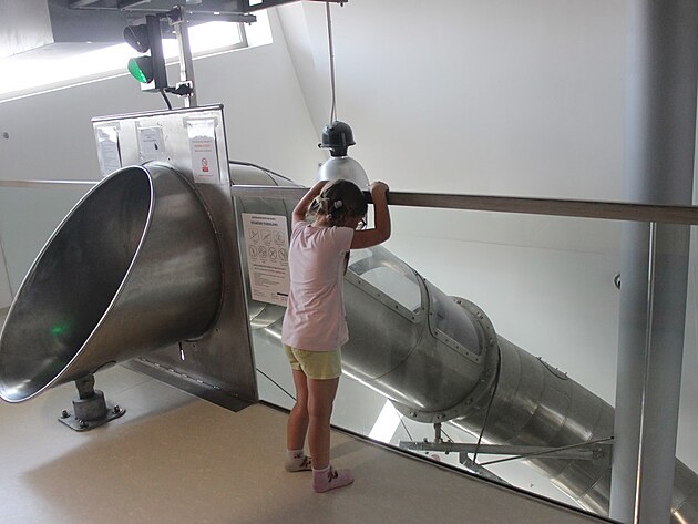 38 metrů dlouhý obří tobogán nazvaný Tenké střevo.