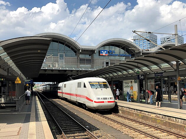 Mainz Hauptbahnhof, ICE do Basileje