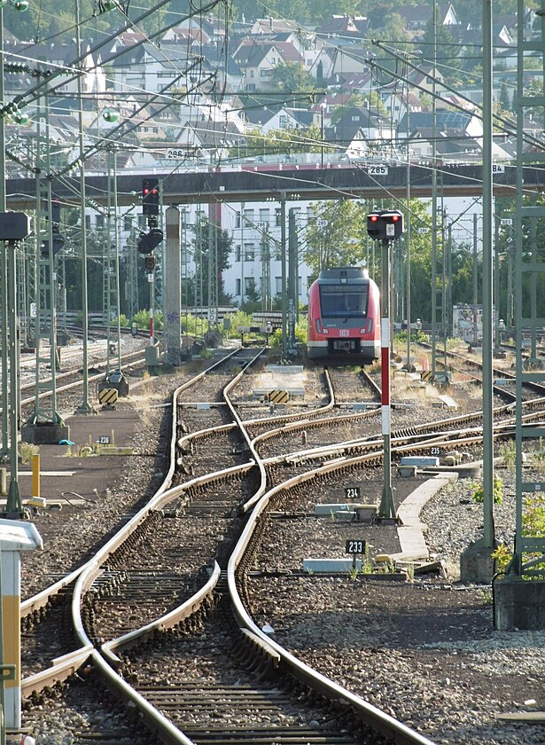 Odkladit vlak S-Bahn ve stanici Stuttgart-Veihingen