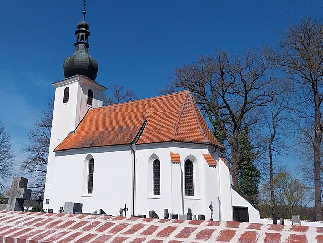 Kostel sv. Jiljí v Domaníně z 16. století, ve kterém byli původně pohřbíváni Schwarzenberkové.