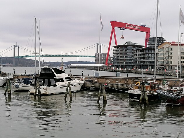 Eriksberg, proslul lodn jeb, dnes u jen vzpomnka na bvalou lodnici. Jeb je jednm ze symbol Gteborgu a jedna z nejvtch pamtek ve mst