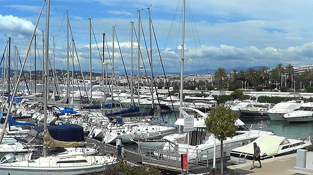 A na konci (tm na konci) Croisette - pstav Port Canto