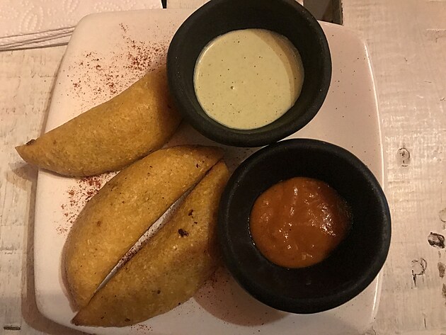 Empanadas v Bernabe bistro