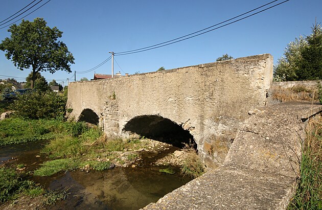 Historick kamenn most ve Svtnov