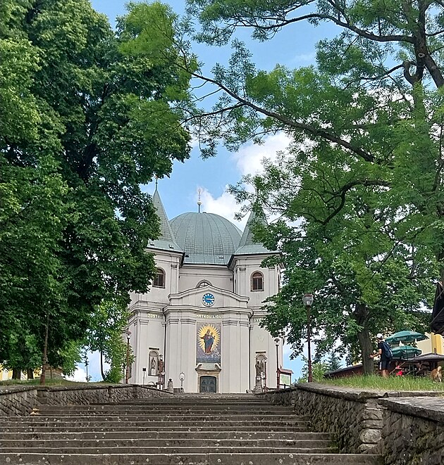 Chrm Nanebevzet Panny Marie poven papeem Janem Pavlem II. na Basilicu minor (bazilika men)