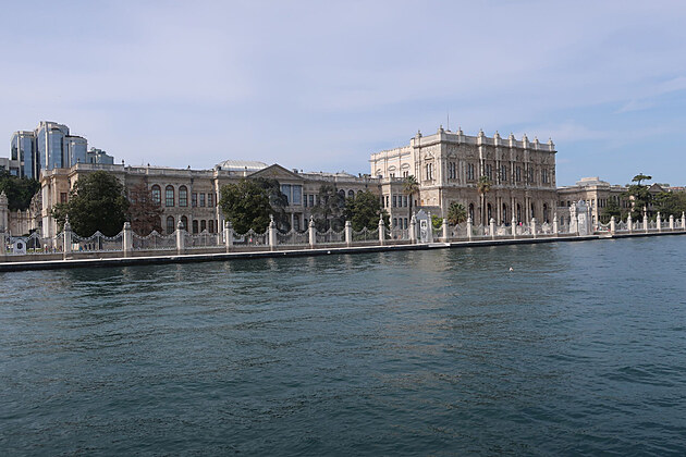 Dolmabahçe Sarayi