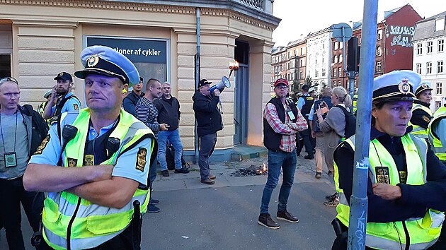 Dnsk protiislmsk politik Rasmus Paludan pl Korn na shromdn v Norrebro, 2019