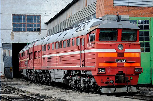 lokomotiva 2TE 116-1675