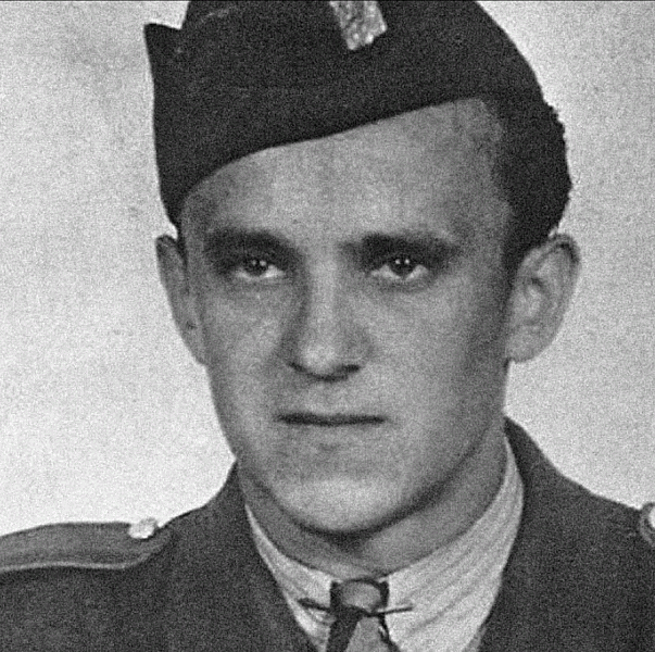 Josef Hasil v uniform SNB ped  rokem 1949