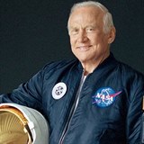 Buzz Aldrin, druh mu na Msci.