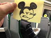 Mickey Mouse se zlobí.