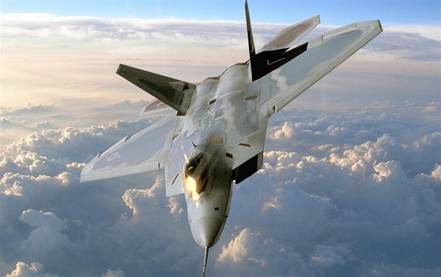 Nejvýkonnjí stíhací stroj souasnosti - F-22 Raptor