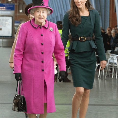 Albta mus dbt na sprvn vychovn Kate Middleton.