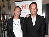 Tom Hanks uvedl, e syna nepoheuje. Kde je ale pravda?