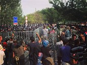 Situace na srbsko-maarských hranicích se vyostuje, uprchlíci prolomili jeden...