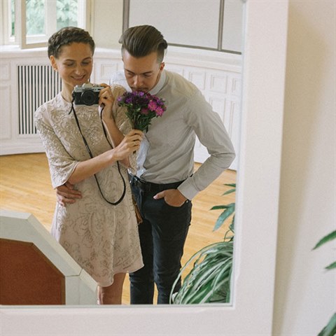 Nevsta fotografka si nafotila vlastn svatbu.