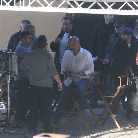 Arnold je r�d st�edem pozornosti.