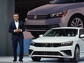 Mike Horn, prezident americké pobo�ky automobilky s jedním z model� Volkswagenu...