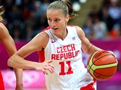 Basketbalistka Kateina Elhotová.
