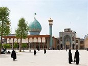 Arash pochází z Íránského msta Shiraz, kam se navzdory vyostené situaci v...