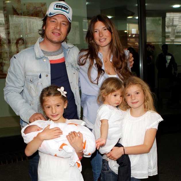 Jamie Oliver s dcerami.