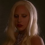 Lady Gaga je tahkem serilu.