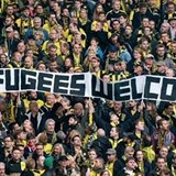 V Dortmundu vtali fanouci uprchlky.