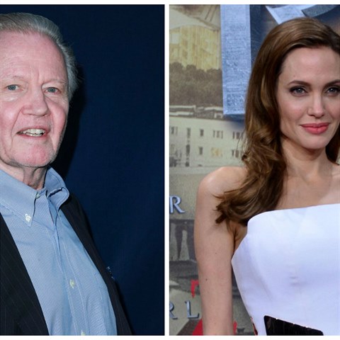 Herec Jon Voight a jeho dcera Angelina Jolie, kter se tak stala herekou.