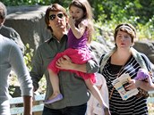 Tom Cruise s Isabellou a s dcerou Suri na archivním snímku.