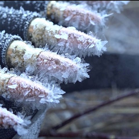 Tyhle n�boje byly p�vodn� ur�en� medv�dovi grizzlymu nebo los�m.