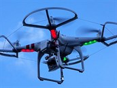 Drony slou�í dnes spí�e k zábav�. Do budoucna se ale po�ítá s tím, �e by za...