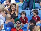 Alena jako správná Italka se svými syny fandí italskému národnímu týmu.