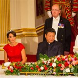 Kate měla čestné místo - seděla vedle čínského prezidenta.