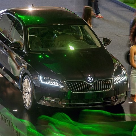 Superb Black Crystal m��ete na Designbloku vid�t do 27. ��jna.