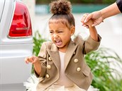 Teda North, takto se chová mladá dáma?