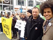 Dominik Feri na demonstraci proti prolomení tebních limit v Ústí nad Labem.