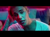 Justin v klipu k písni What Do You Mean.