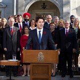 Kanadsk vlda premira Trudeaua m v sob rovnomrn poet mu a en a jsou v...